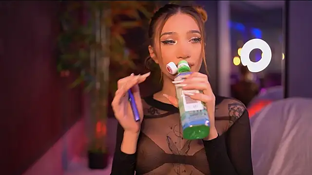 SiennaJayden online show from November 2025 07:14:01 PM