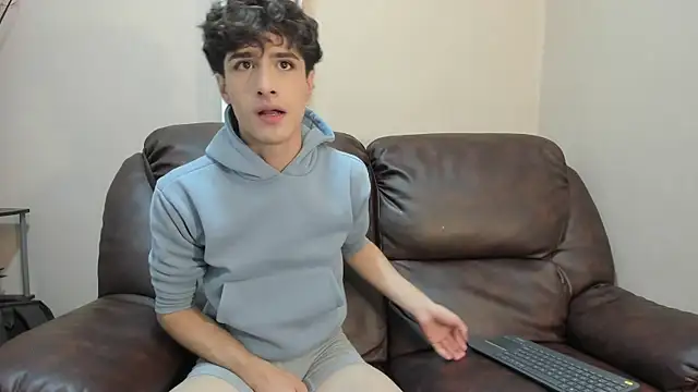 Xam Collen online show from November 2025 03:14:02 PM