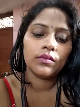 Jasmine Januja online show from May 2026 11:34:04 PM
