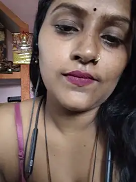 Jasmine Januja online show from May 2026 02:40:01 AM