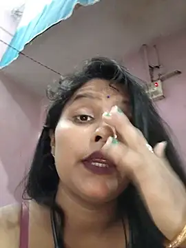 Jasmine Januja online show from June 2026 02:01:02 AM