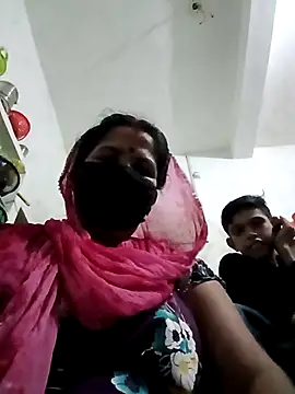 Hott locky online show from June 2026 03:43:01 PM