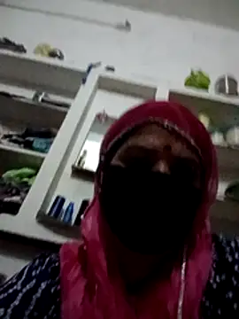 Hott locky online show from June 2026 04:00:02 PM