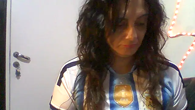 Snapshot of dulcefanny chatting on June 2026 11:03:02 PM dulcefanny online show from June 2026 11:03:02 PM