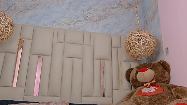 Dixiebelle online show from April 2026 02:51:02 AM