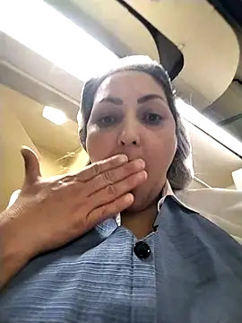 Lunita86 online show from April 2026 07:16:01 PM