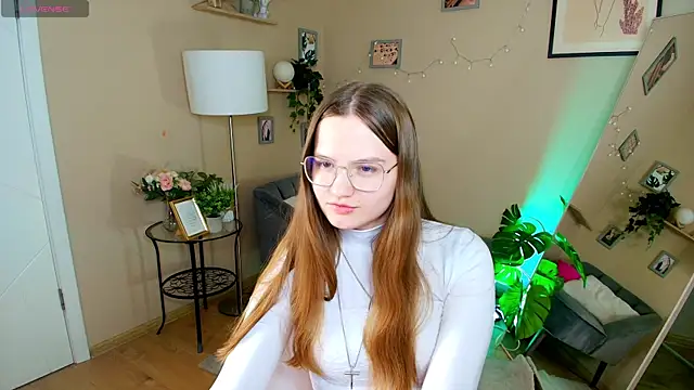 Evii Stich online show from September 2025 07:17:02 PM