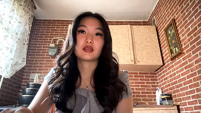 EmmaLeexth online show from March 2026 10:08:01 AM