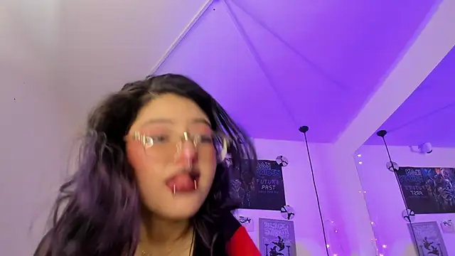 SabrinaV  online show from June 2026 11:27:02 AM