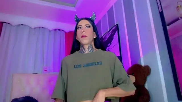 Julia Bulette1 online show from April 2026 01:19:01 PM