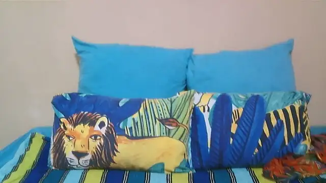 GAIGANTICBOOBS online show from April 2026 05:01:02 AM