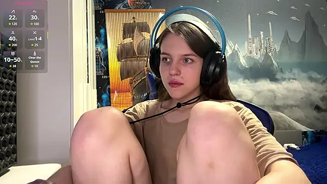 Elira Breeze online show from March 2026 06:03:02 PM