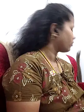 sweetqueen143 online show from April 2026 06:08:01 AM