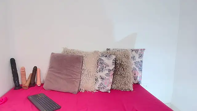 SaraGuzmann online show from March 2026 07:41:02 PM