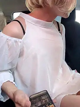 takusaki223 online show from April 2026 06:41:01 AM