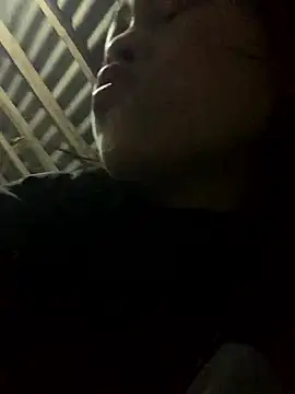 Snapshot of Halyy_xx chatting on January 2026 11:47:02 AM Halyy xx online show from January 2026 11:47:02 AM