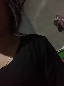 Snapshot of Halyy_xx chatting on February 2026 12:07:01 AM Halyy xx online show from February 2026 12:07:01 AM