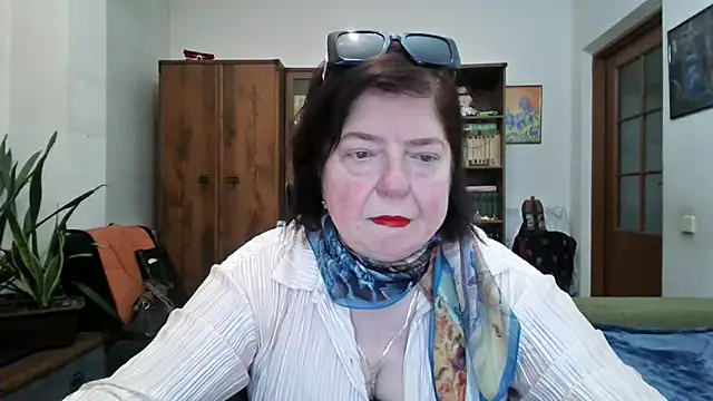 Violet Pulse online show from March 2026 03:06:01 PM