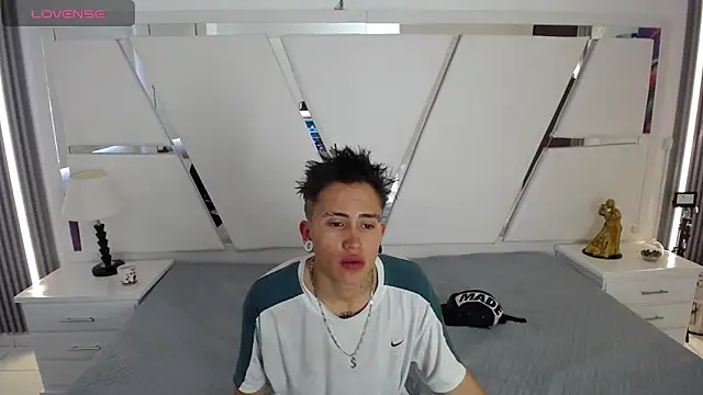 oblivionlove online show from February 2026 12:59:02 PM