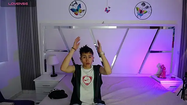 oblivionlove online show from February 2026 12:33:01 PM