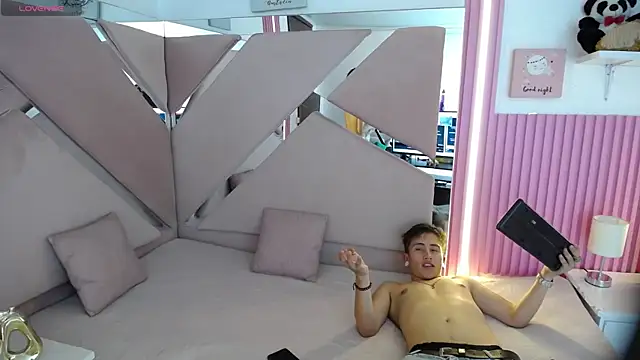 oblivionlove online show from February 2026 07:37:02 PM