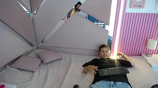 oblivionlove online show from March 2026 08:36:02 PM