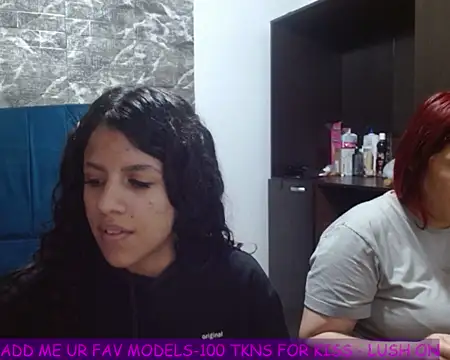 LITTLEKITTY19 online show from May 2026 12:36:02 PM