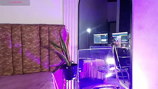 Missdionne curly online show from March 2026 11:26:02 AM