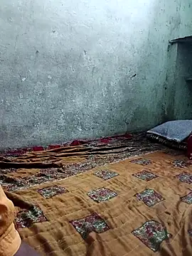 Snapshot of TeluguCuplehyd chatting on February 2026 06:39:02 AM TeluguCuplehyd online show from February 2026 06:39:02 AM