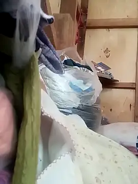 hornymom 01 online show from September 2025 01:53:01 AM