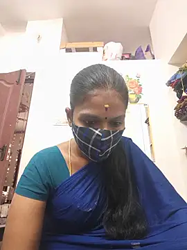 Snapshot of Tamil_Yalini12 chatting on June 2026 06:13:02 AM Tamil Yalini12 online show from June 2026 06:13:02 AM