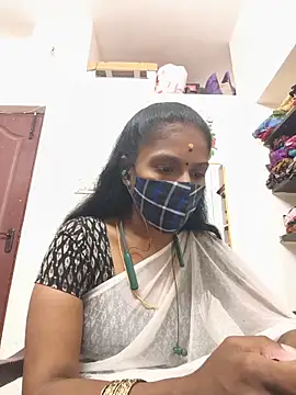 Snapshot of Tamil_Yalini12 chatting on June 2026 10:40:01 AM Tamil Yalini12 online show from June 2026 10:40:01 AM