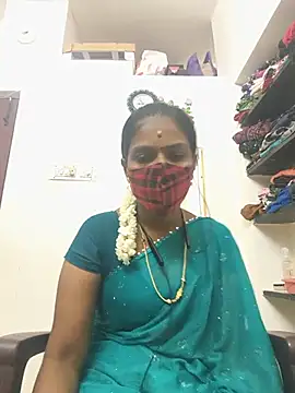 Snapshot of Tamil_Yalini12 chatting on July 2026 03:22:01 AM Tamil Yalini12 online show from July 2026 03:22:01 AM