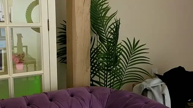 AlinaLiii online show from April 2026 05:16:01 AM