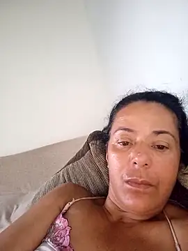 lucineia7 online show from February 2026 09:33:02 PM