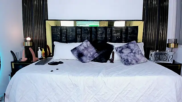 Dafne  Ruiz online show from April 2026 04:23:02 AM