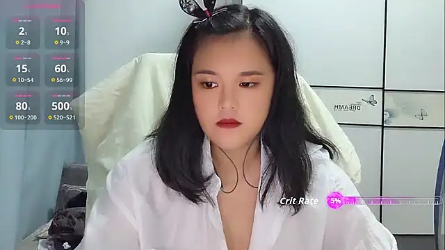 Qian-Qian online show from October 2025 01:44:01 PM