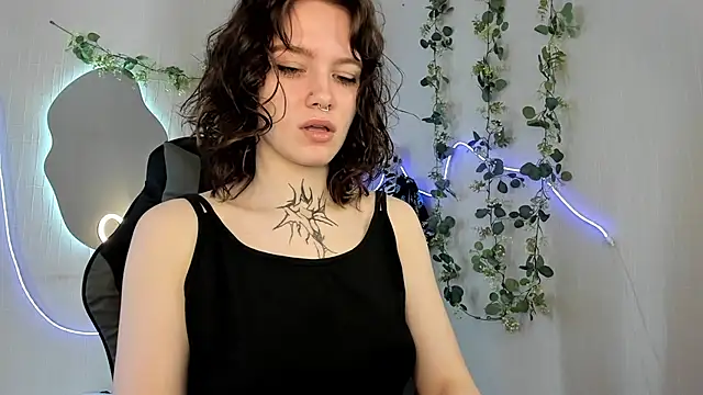 Elastikisss online show from April 2026 10:21:02 AM