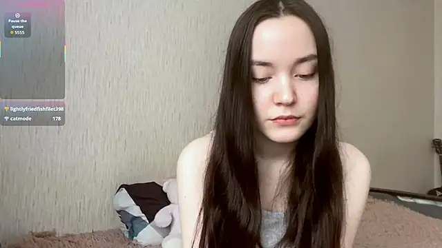 VividSienna online show from March 2026 10:33:01 AM