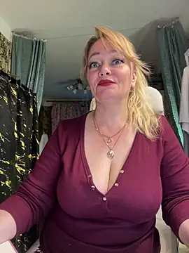 Sweet-blonde online show from July 2026 08:35:01 PM
