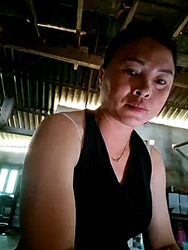 xuxulovezz online show from April 2026 07:19:01 AM