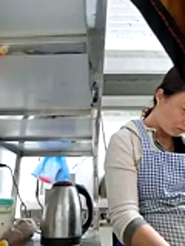 xuxulovezz online show from April 2026 12:24:02 AM