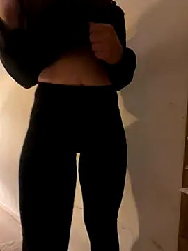 Elliepush online show from October 2025 07:23:02 PM