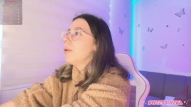 sweettvera online show from April 2026 01:36:02 PM