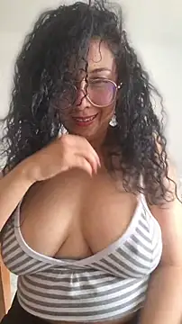 LondonHilton online show from April 2026 06:23:01 PM