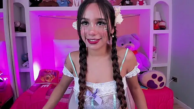 foxy samy online show from July 2026 06:02:02 PM