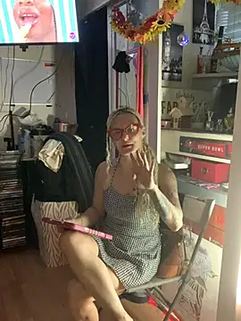 Snapshot of blondebarbiebae chatting on June 2026 09:50:01 PM blondebarbiebae online show from June 2026 09:50:01 PM