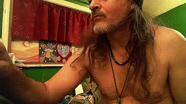 HippieDad333 online show from May 2026 09:05:02 AM