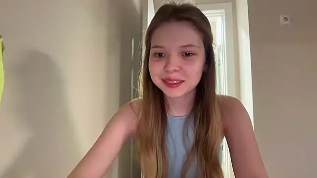 CandysRose online show from May 2026 07:19:02 PM