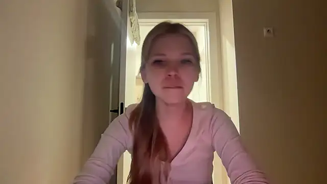 CandysRose online show from May 2026 06:47:02 PM